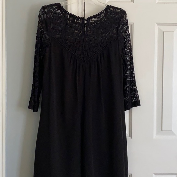 Black lace dress - Picture 5 of 5